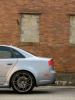 Audi RS4 Sedan 2005 года (NA)